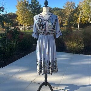 🌿 Shineflow Embroidered Boho Midi Dress – Size M